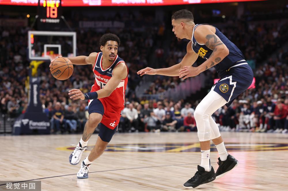 阿尔瓦雷斯 阿尔瓦雷斯