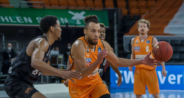 天空：3年前的今天曼联签下安东尼，这笔交易亏损约6430万镑